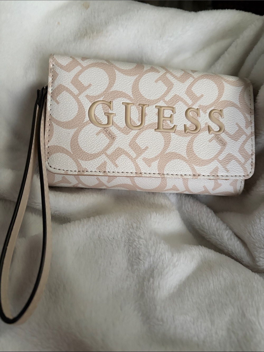 GUESS Logo Wallet with wristlet strap GUC